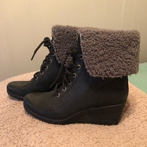 UGG Boots Wedges *WATERPROOF*